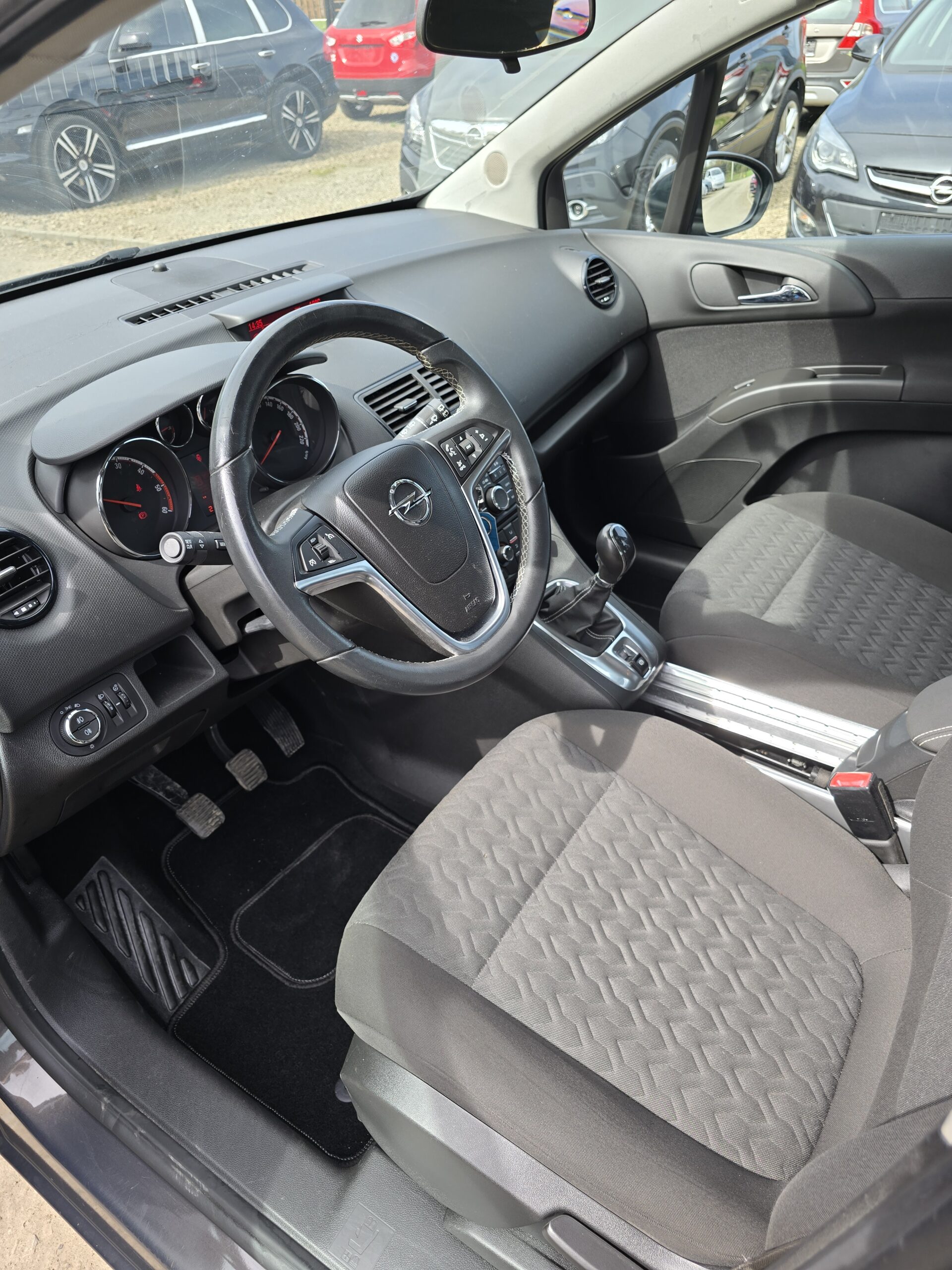 
								Opel Meriva 1.3 Cdti full									