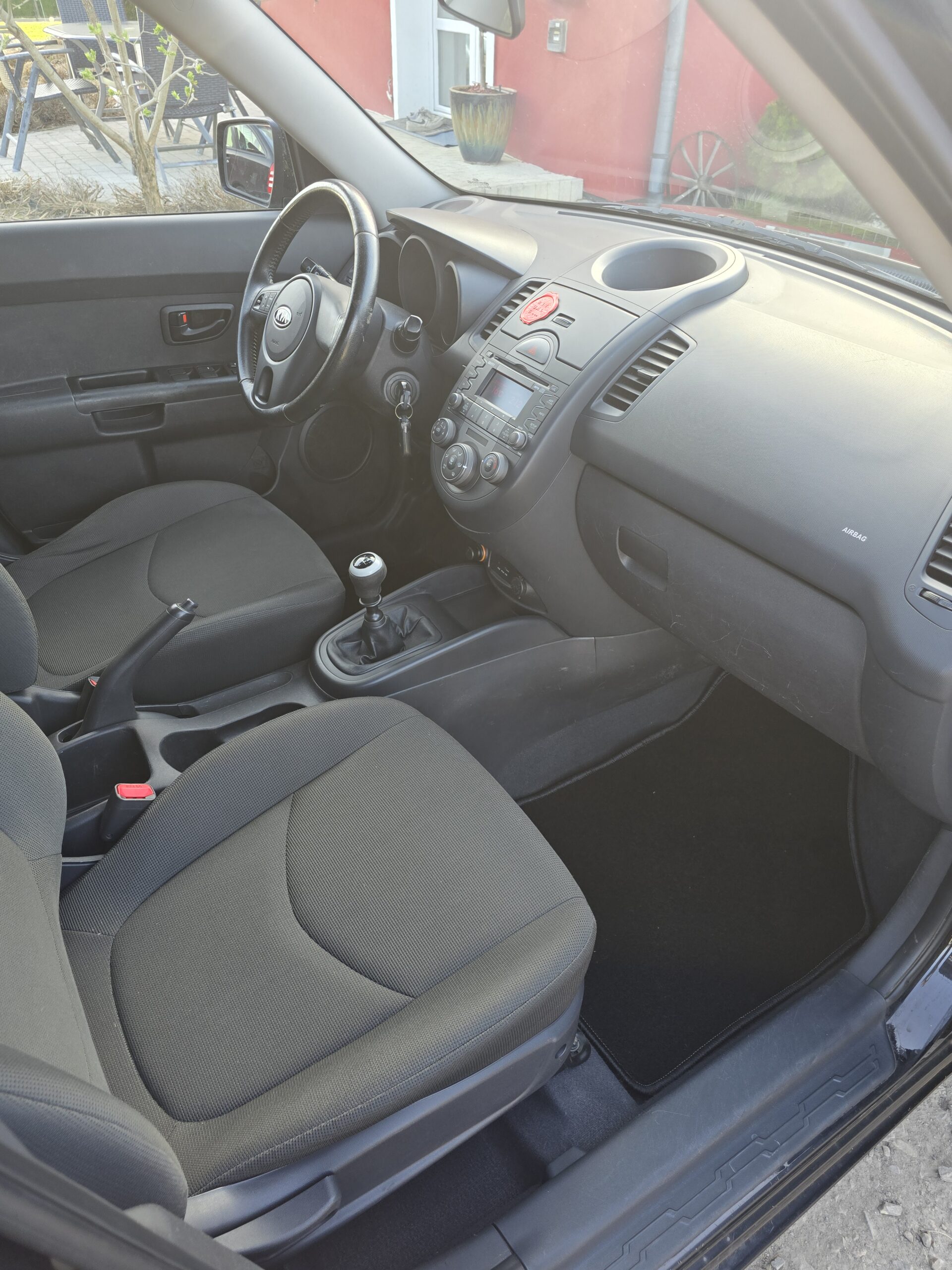 
								Kia Soul 1.6CRDI full									