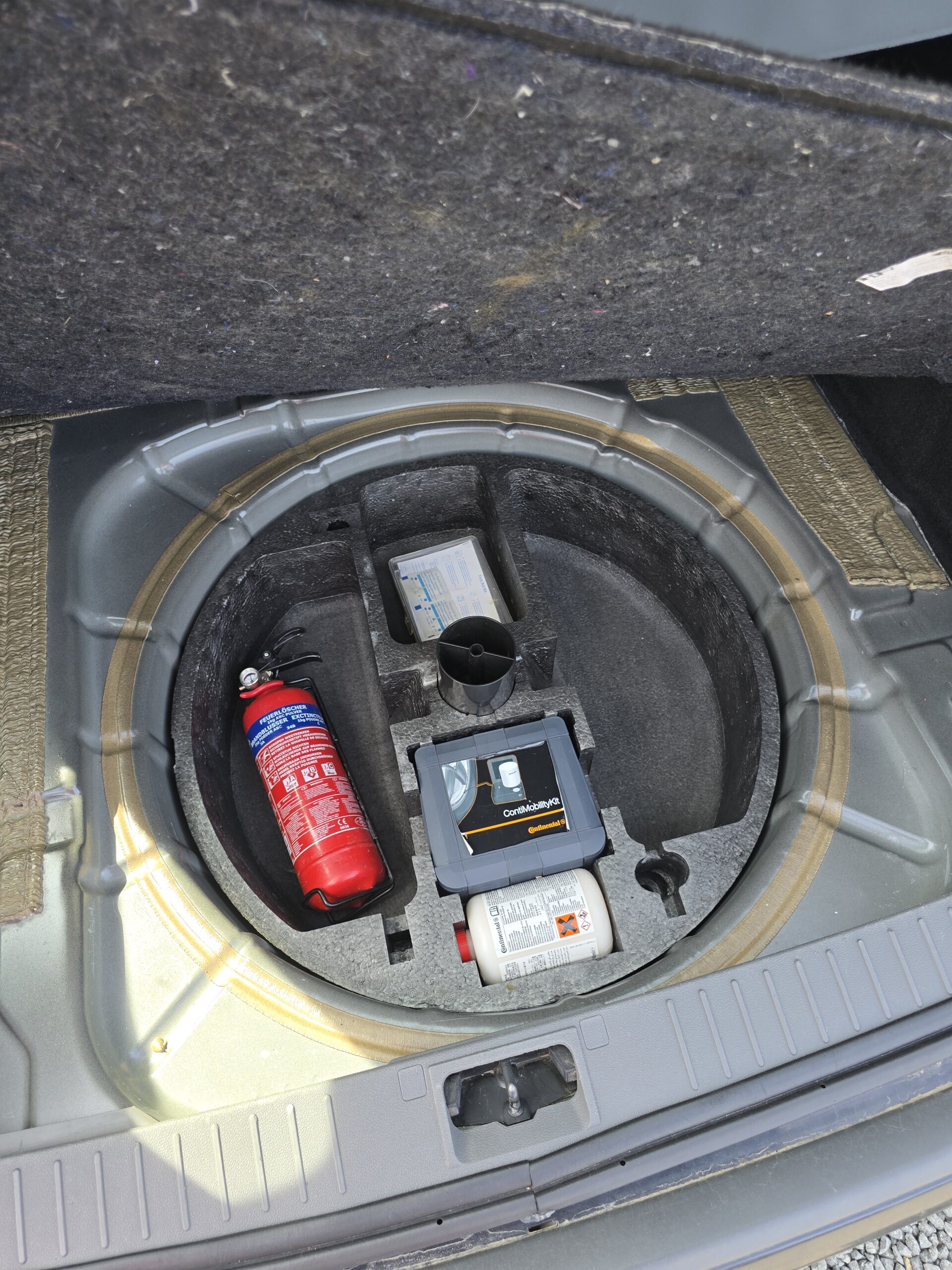 
								Ford Focus 1.6 Tdci full									