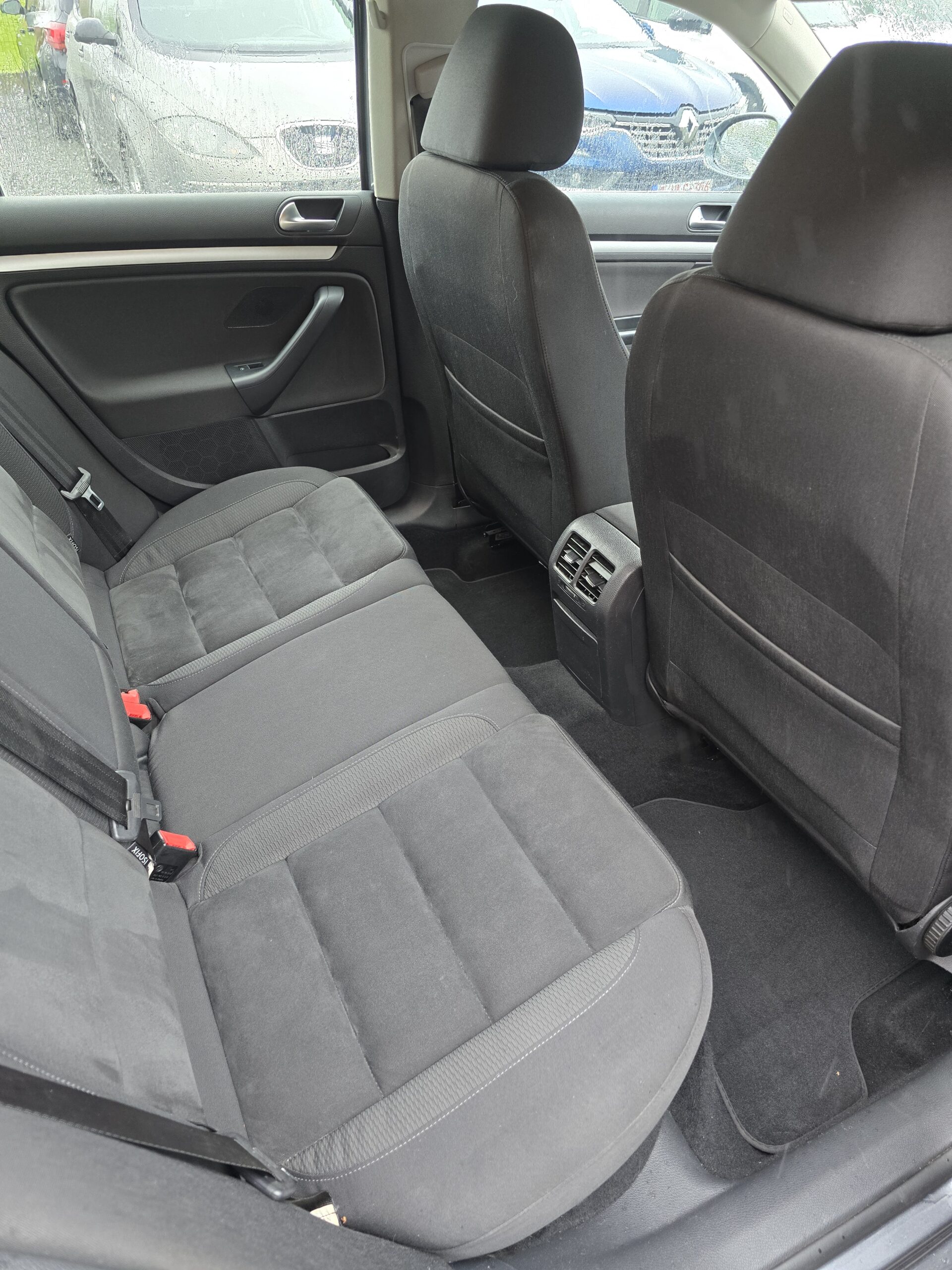 
								Vw Golf VI 1.6TDI 2012r. full									