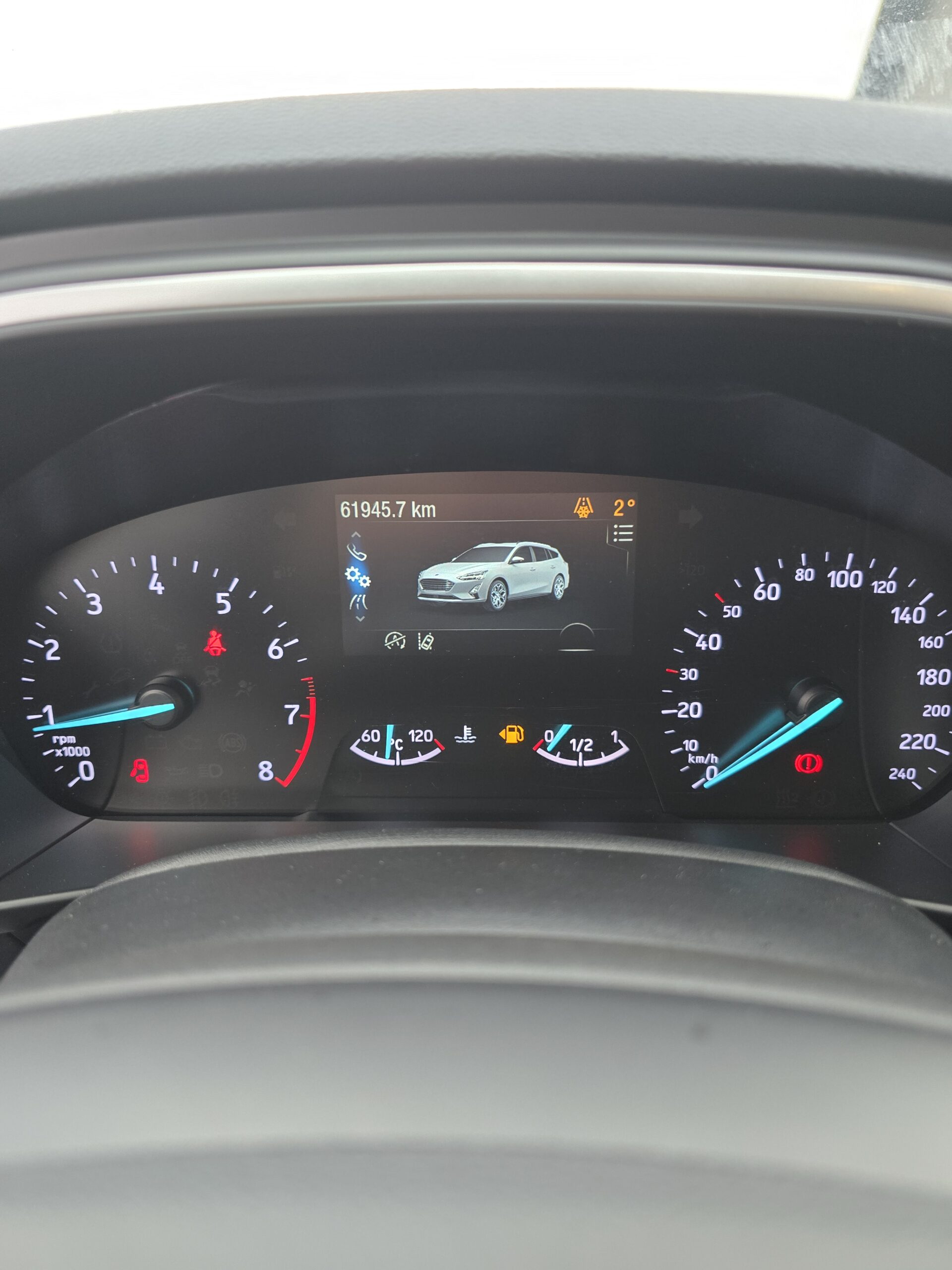 
								Ford Focus Mk4 1.0T 2019 full									