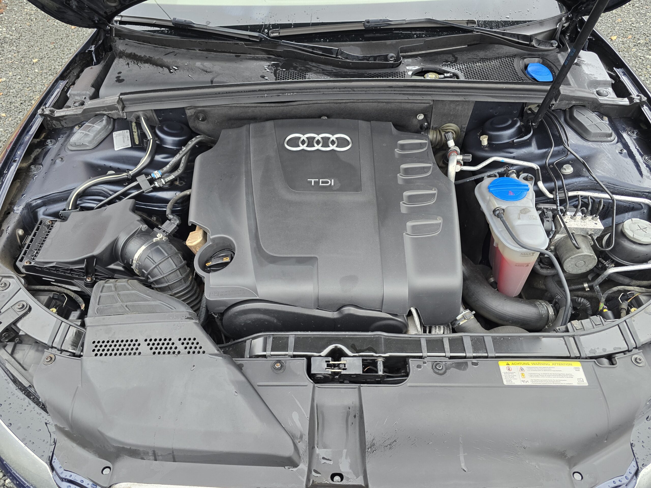 
								Audi A5 2.0TDI Quattro 2011r full									