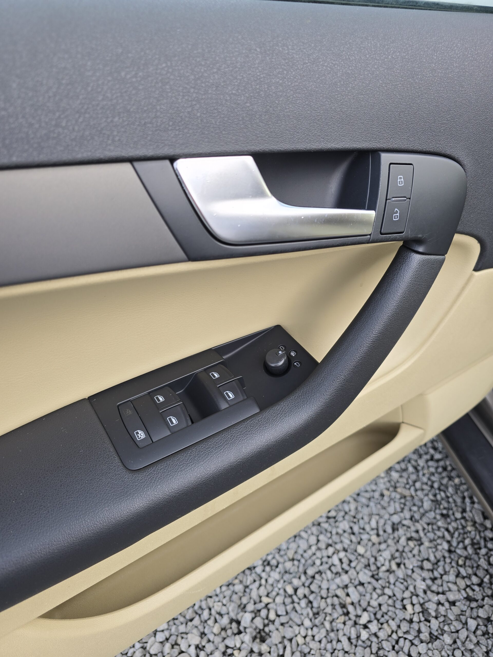 
								Audi A3 8p 2.0 TDI Ideał! full									