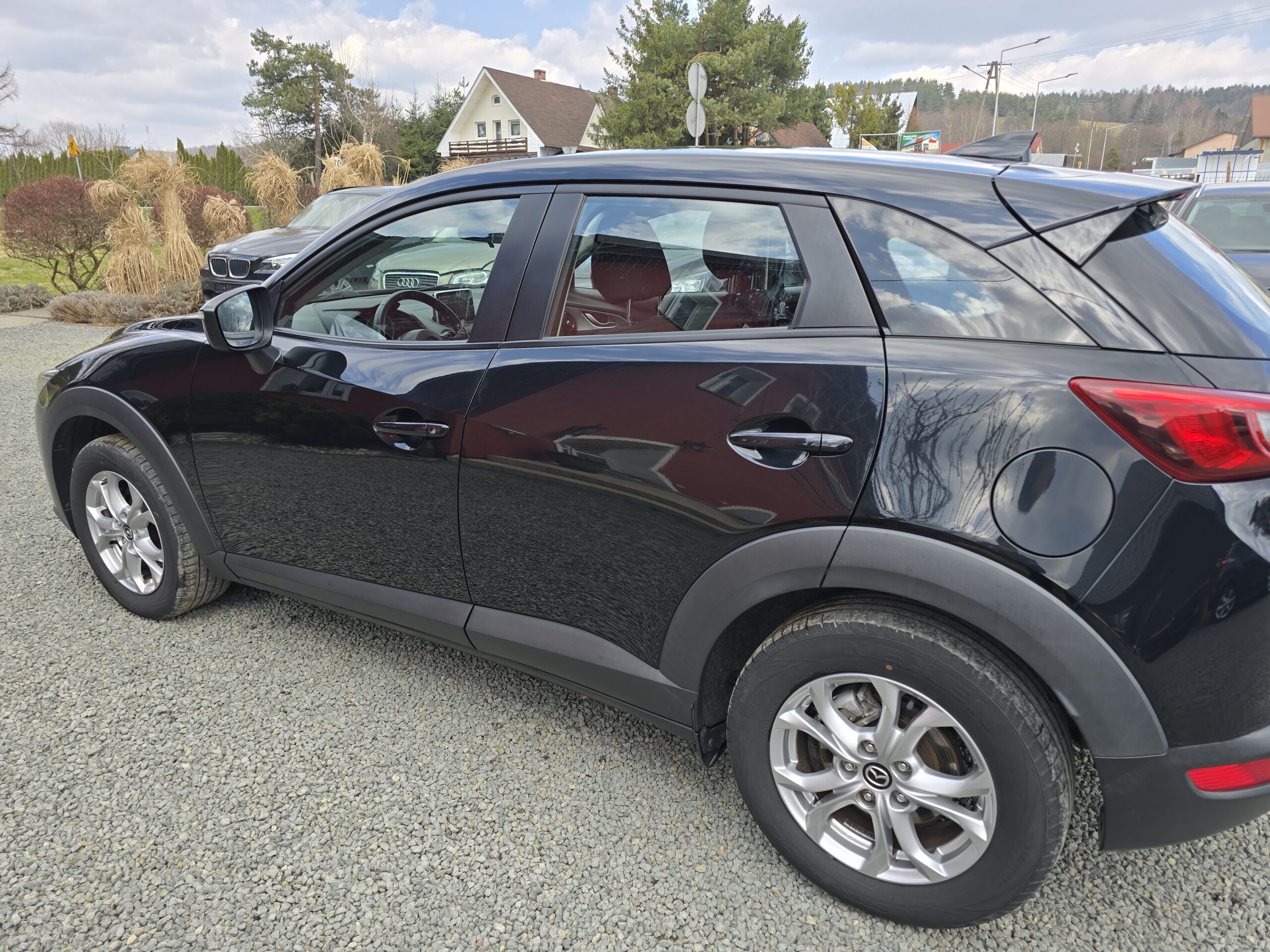 
								Mazda Cx-3 2.0 Skyactiv full									