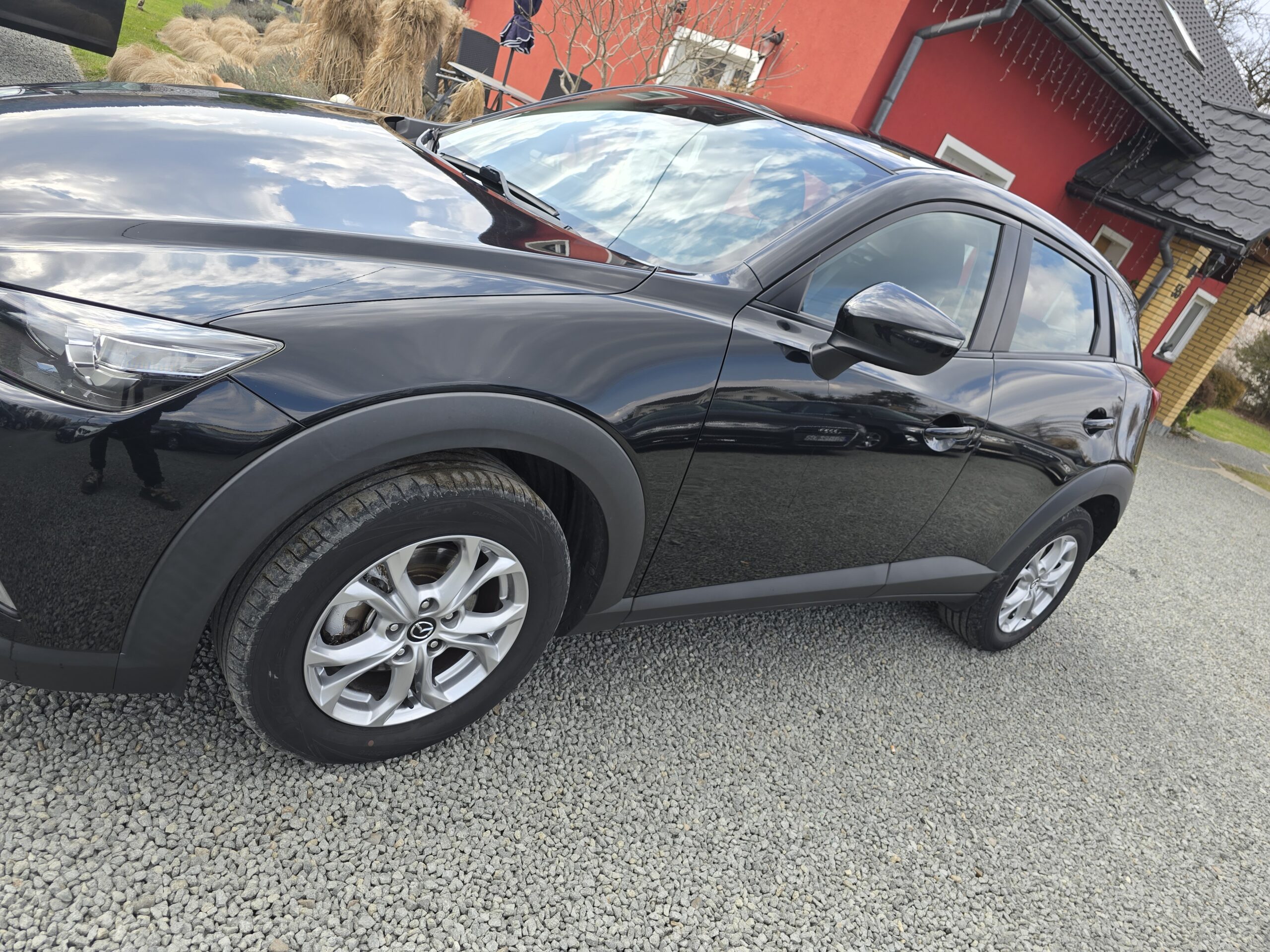 
								Mazda Cx-3 2.0 Skyactiv full									