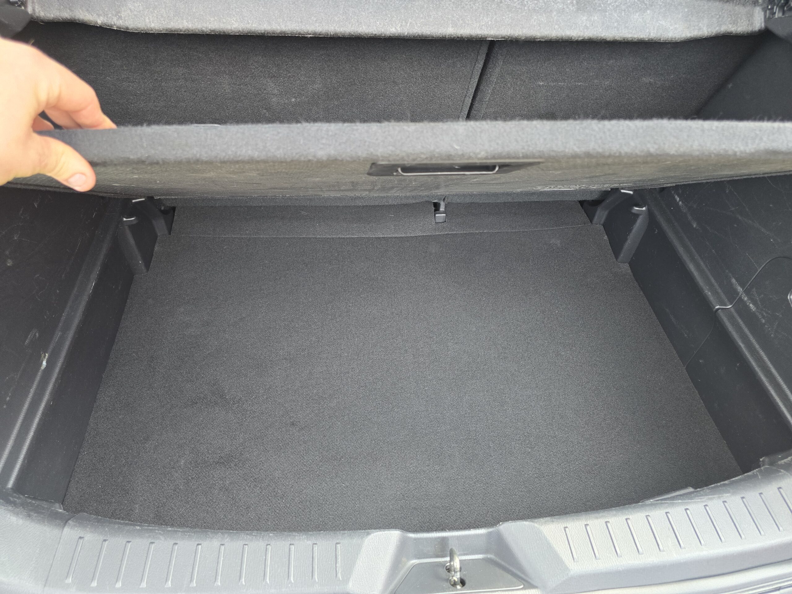 
								Mazda Cx-3 2.0 Skyactiv full									