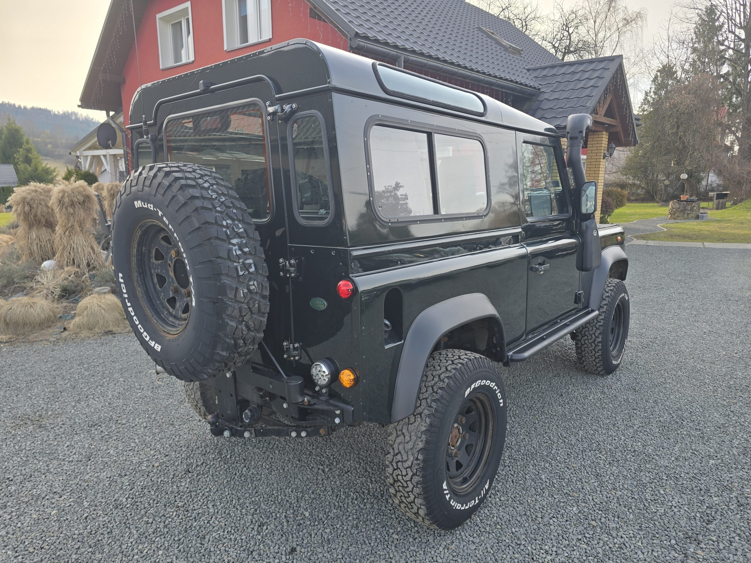 
								Land Rover Defender TD5 full									