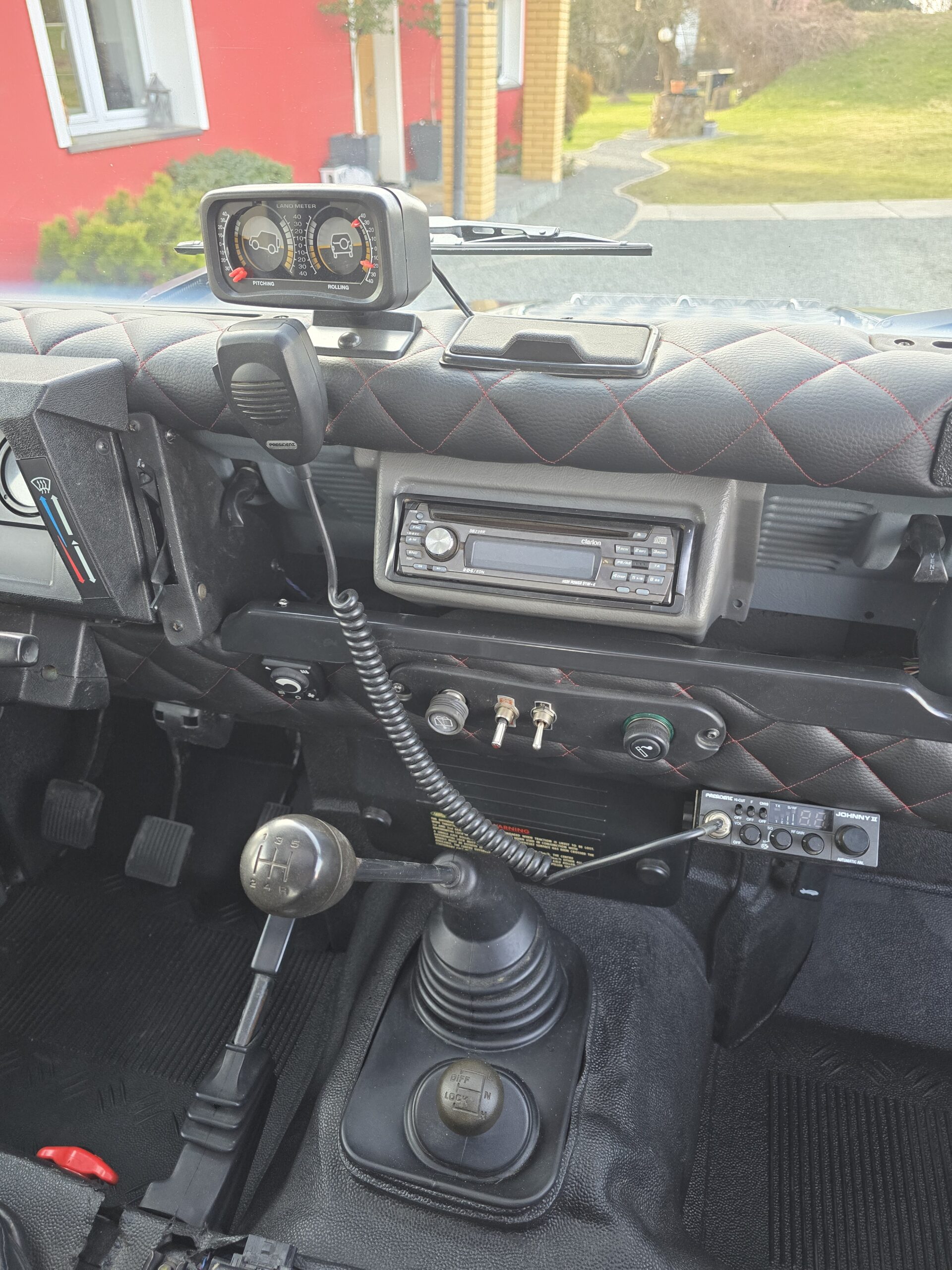 
								Land Rover Defender TD5 full									