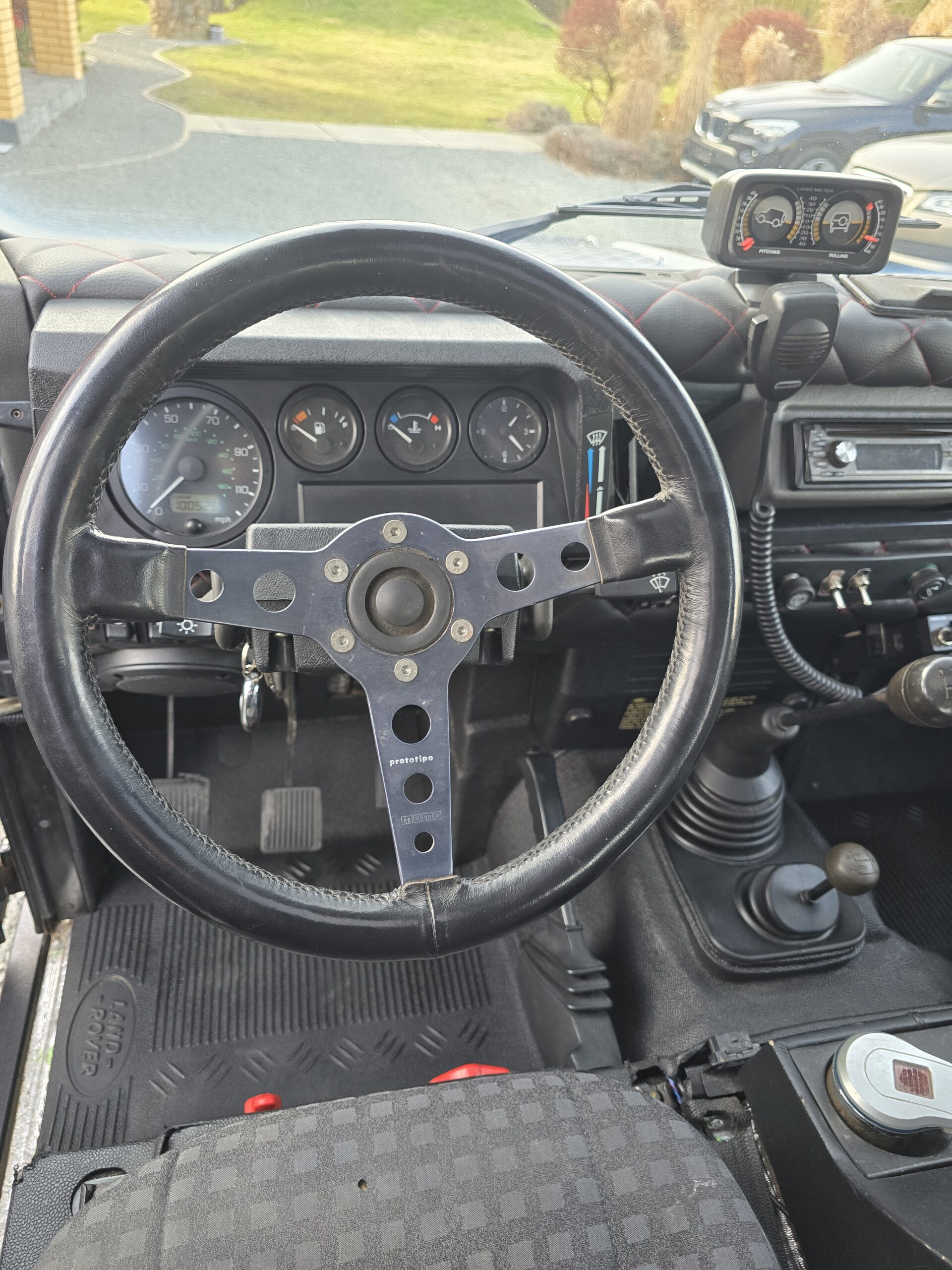 
								Land Rover Defender TD5 full									