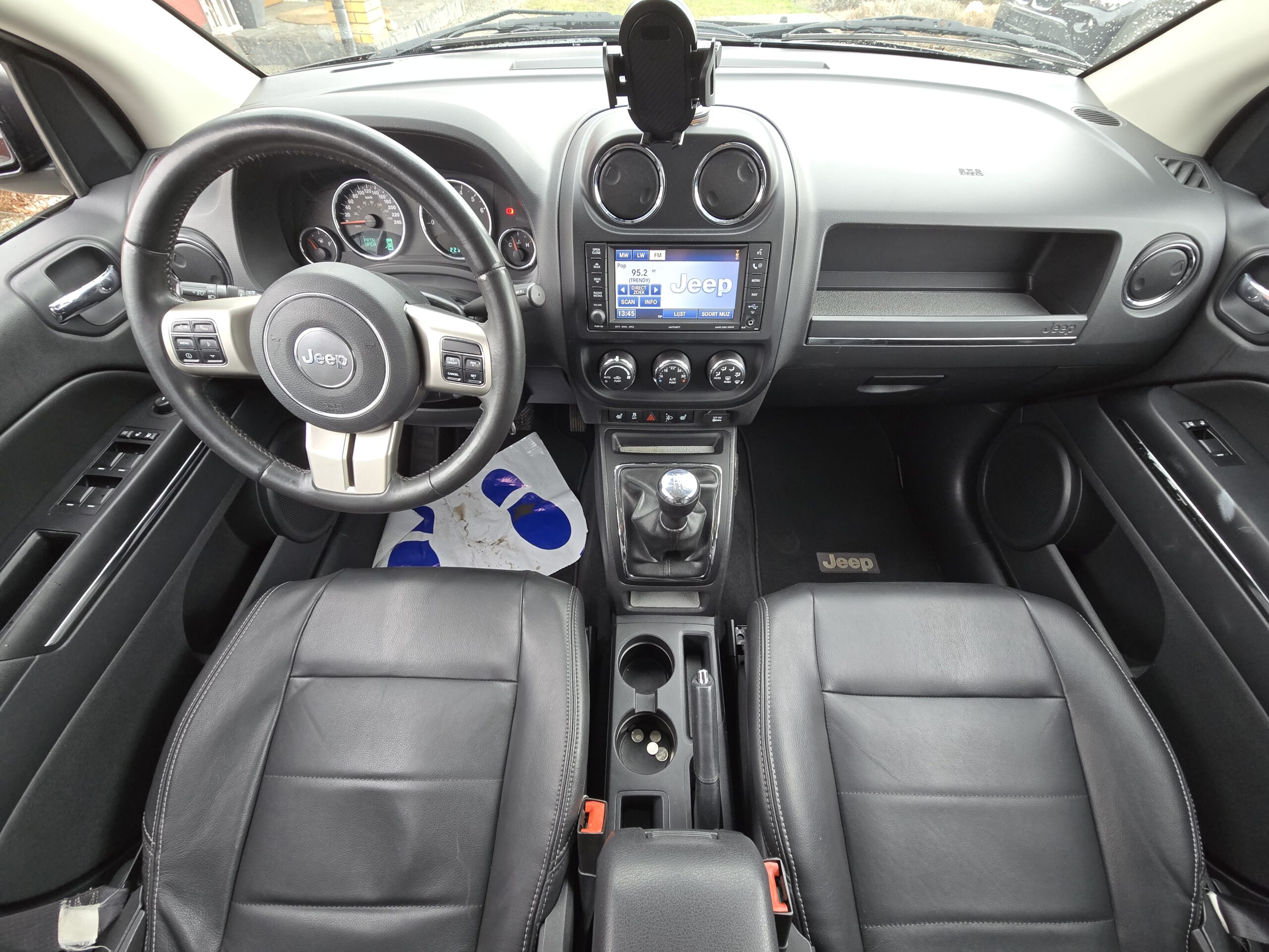 
								Jeep Compass 2.0 16v full									