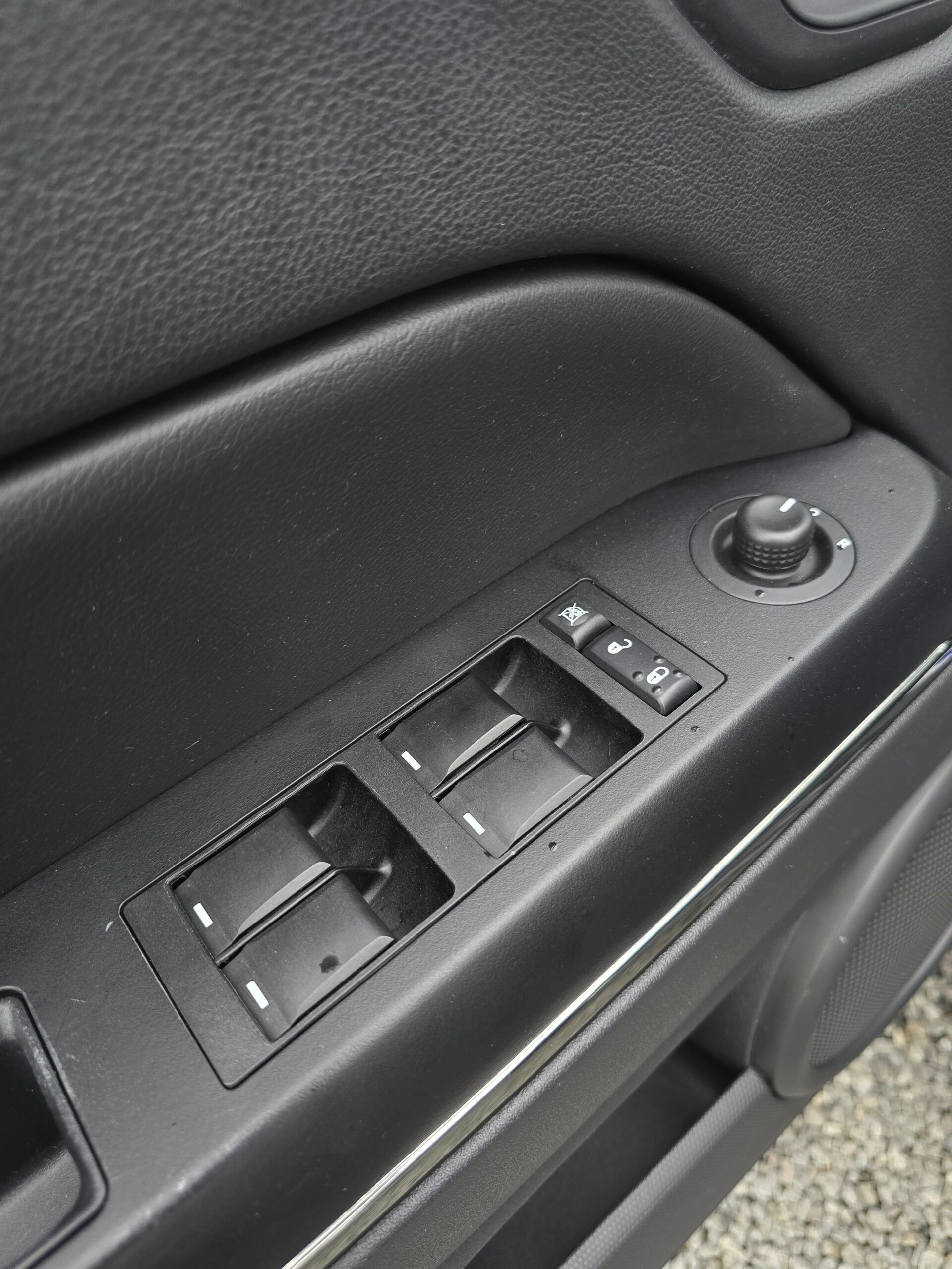 
								Jeep Compass 2.0 16v full									