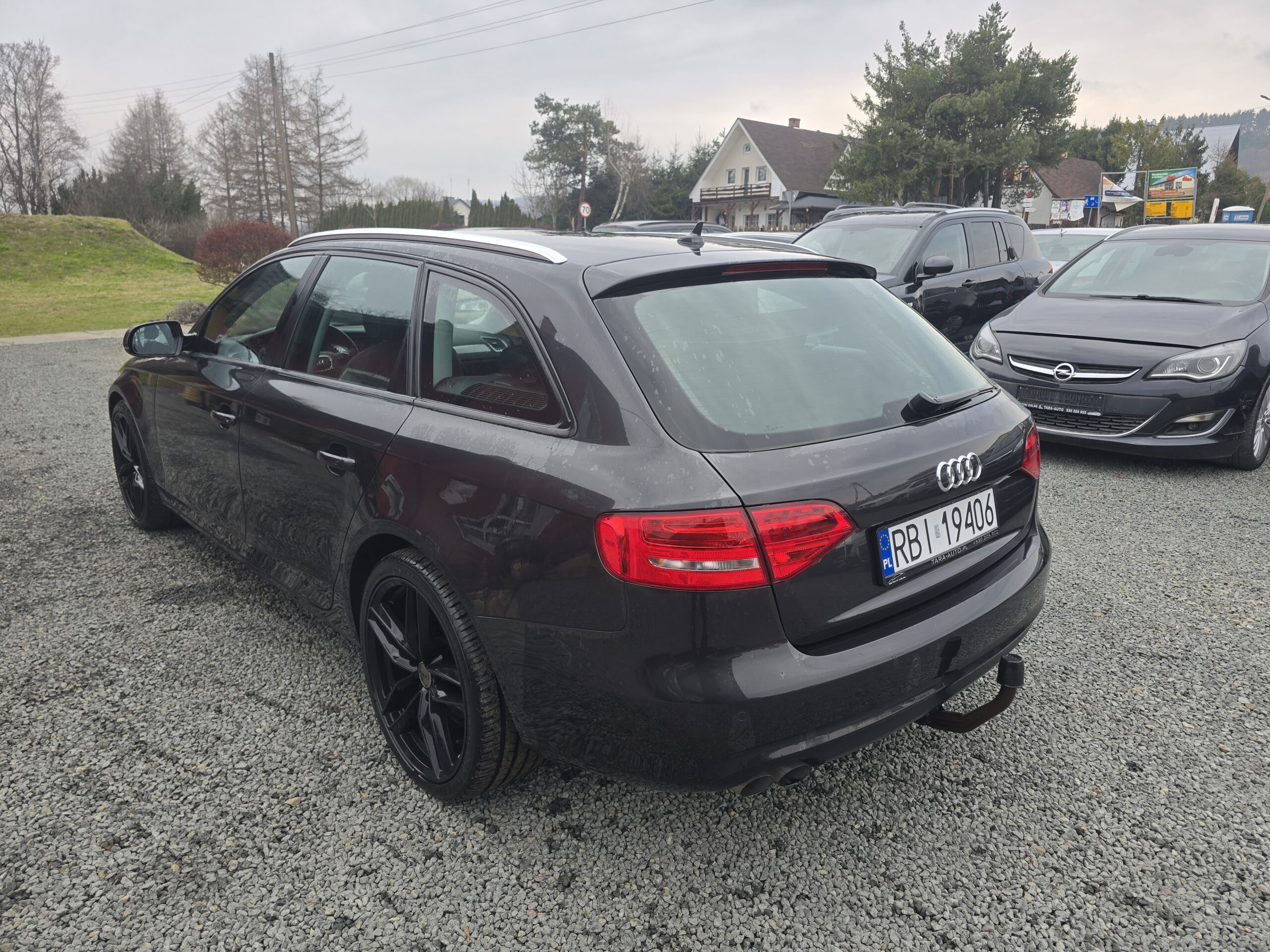 
								Audi A4 B8 2.0 TDI full									