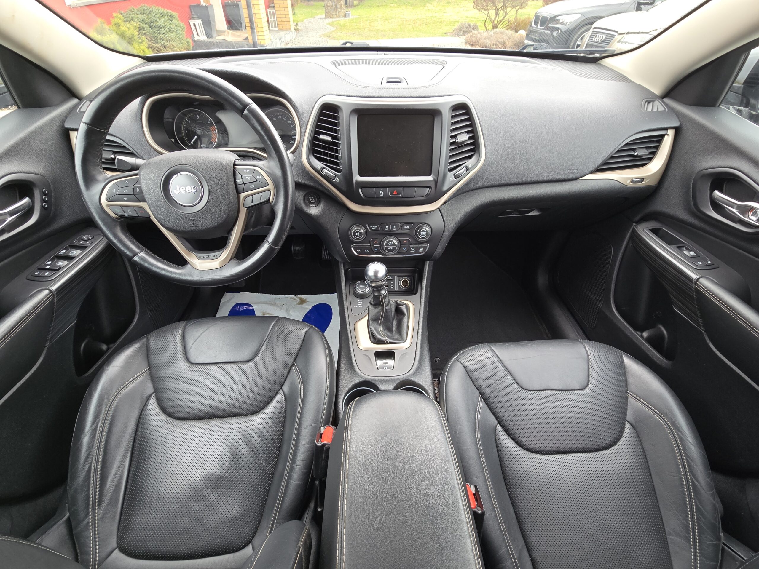 
								Jeep Cherokee 2.0 CRD 4X4 full									