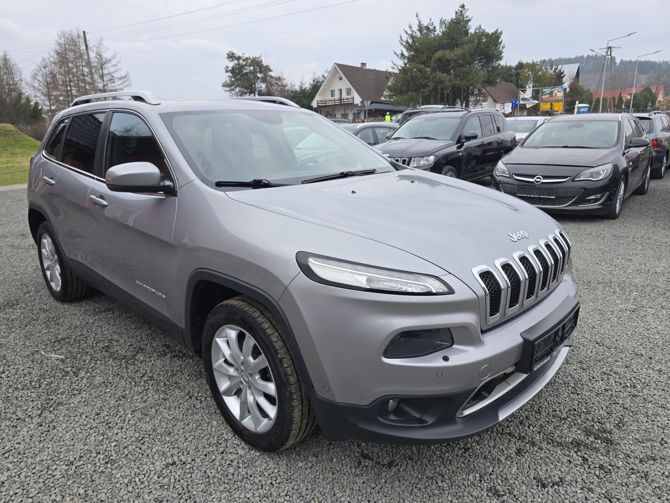 
								Jeep Cherokee 2.0 CRD 4X4 full									
