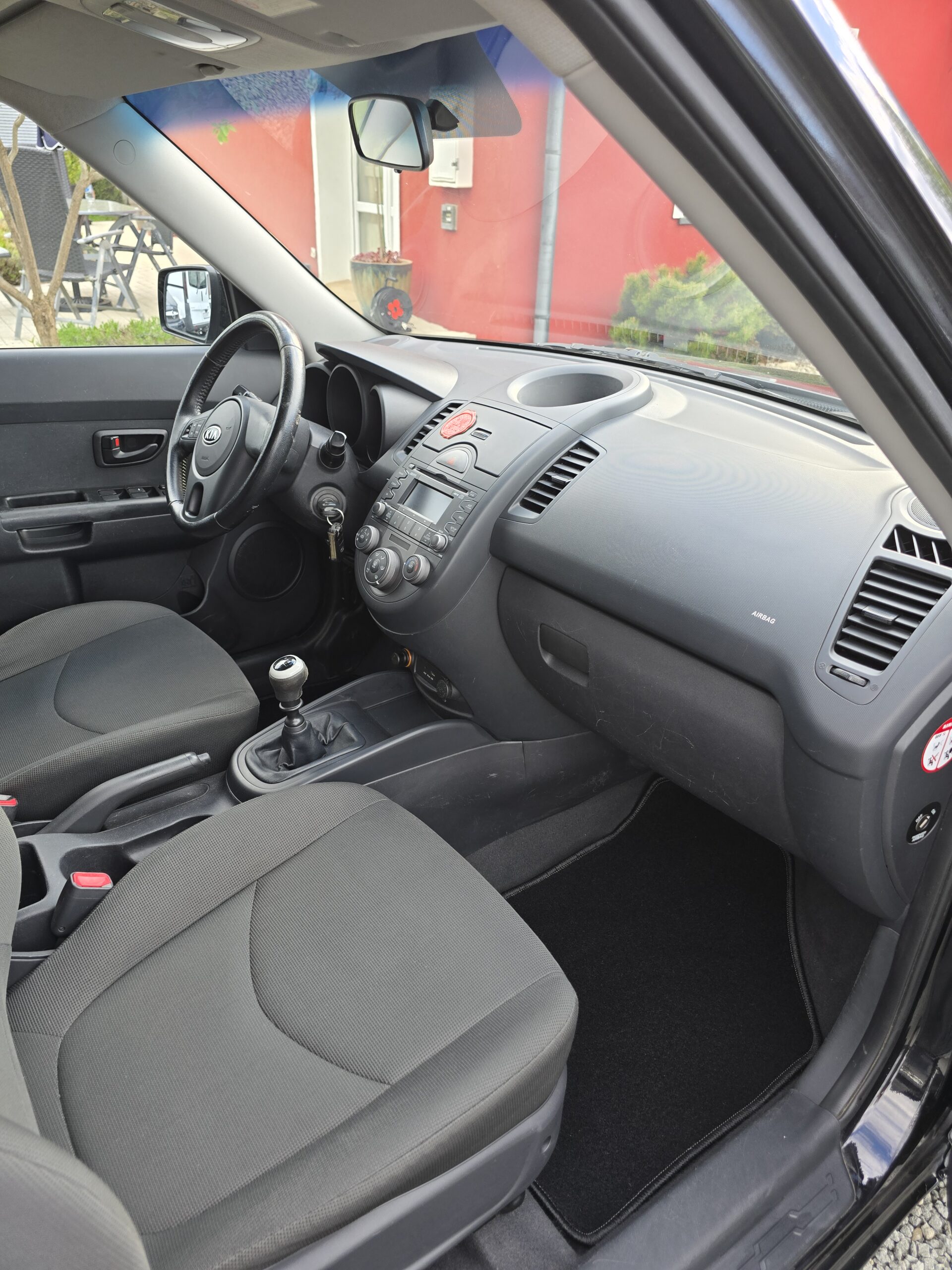 
								Kia Soul 1.6CRDI full									
