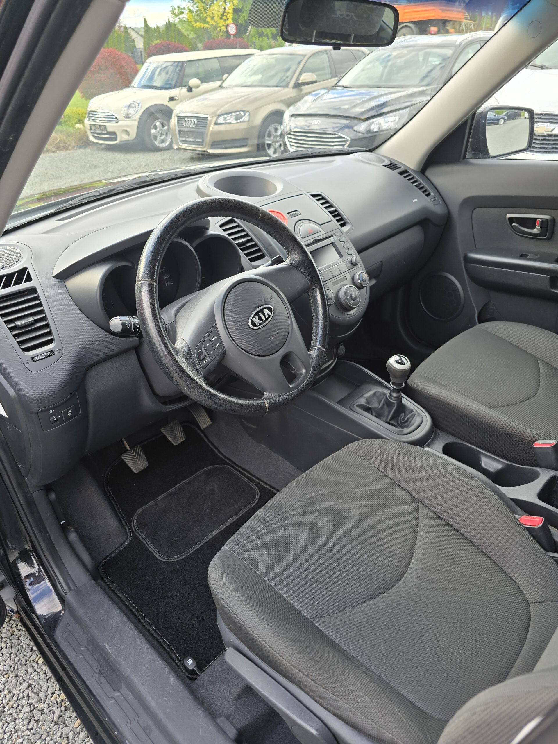 
								Kia Soul 1.6CRDI full									
