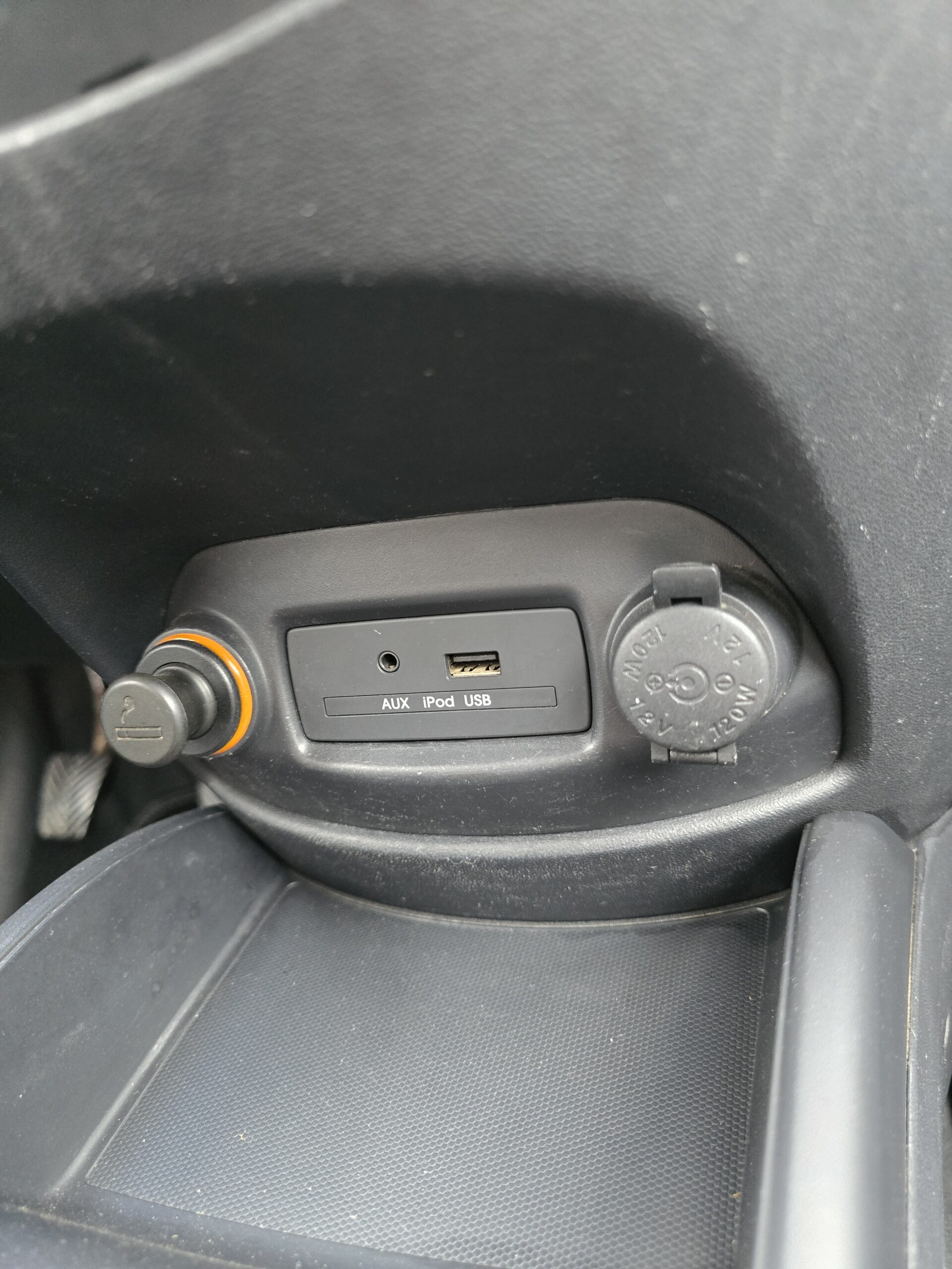 
								Kia Soul 1.6CRDI full									