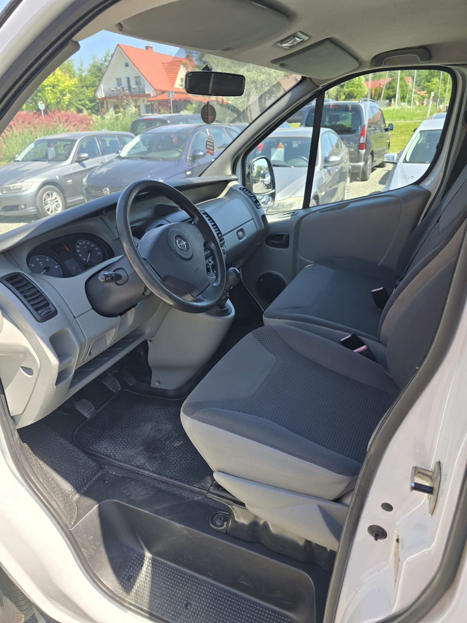 
								Opel Vivaro 2.0CDTI Brygadówka 6os full									