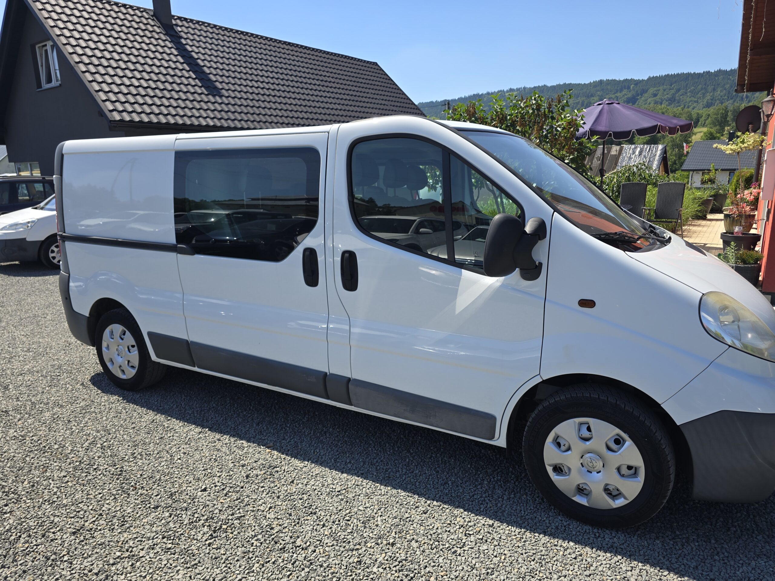 
								Opel Vivaro 2.0CDTI Brygadówka 6os full									