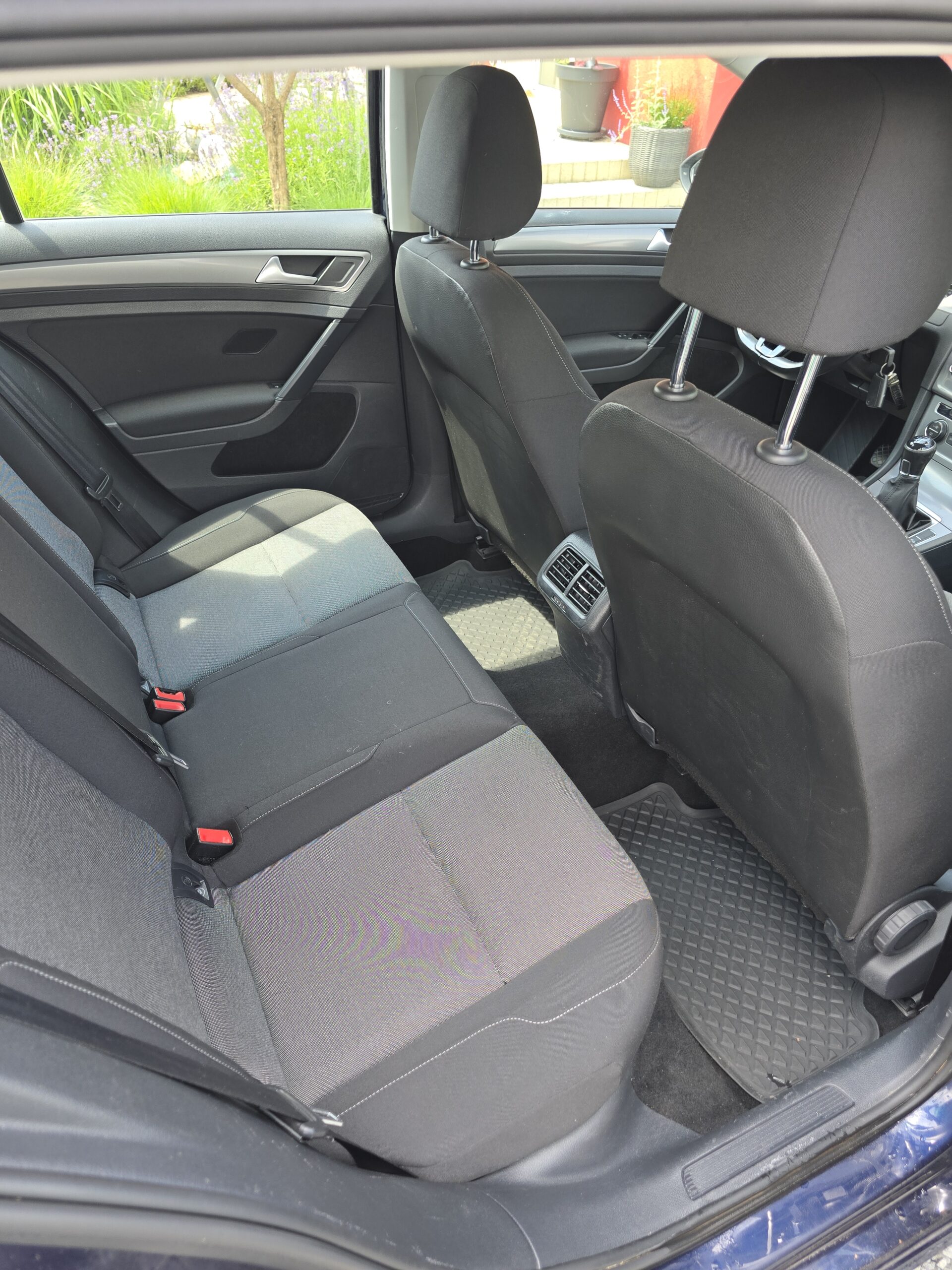 
								Volkswagen Golf VII 1.6 Tdi 2015r. full									