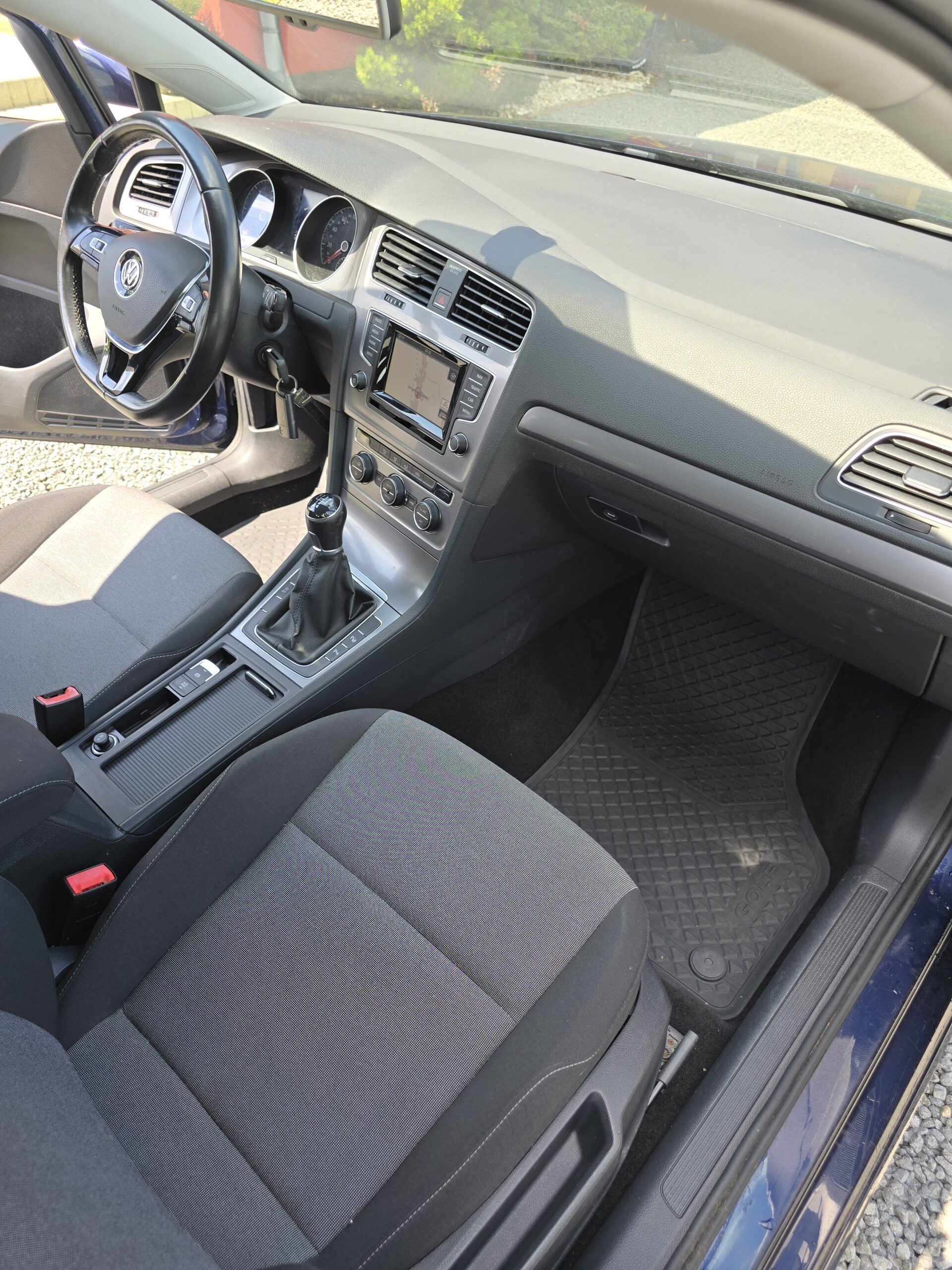 
								Volkswagen Golf VII 1.6 Tdi 2015r. full									