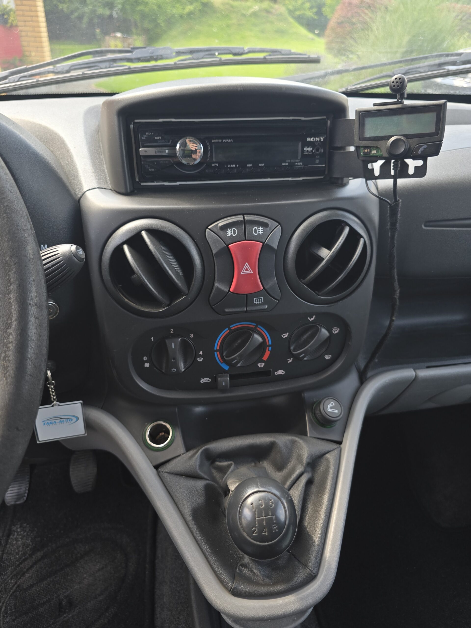 
								Fiat Doblo 1.3 JTD Dostawczy full									