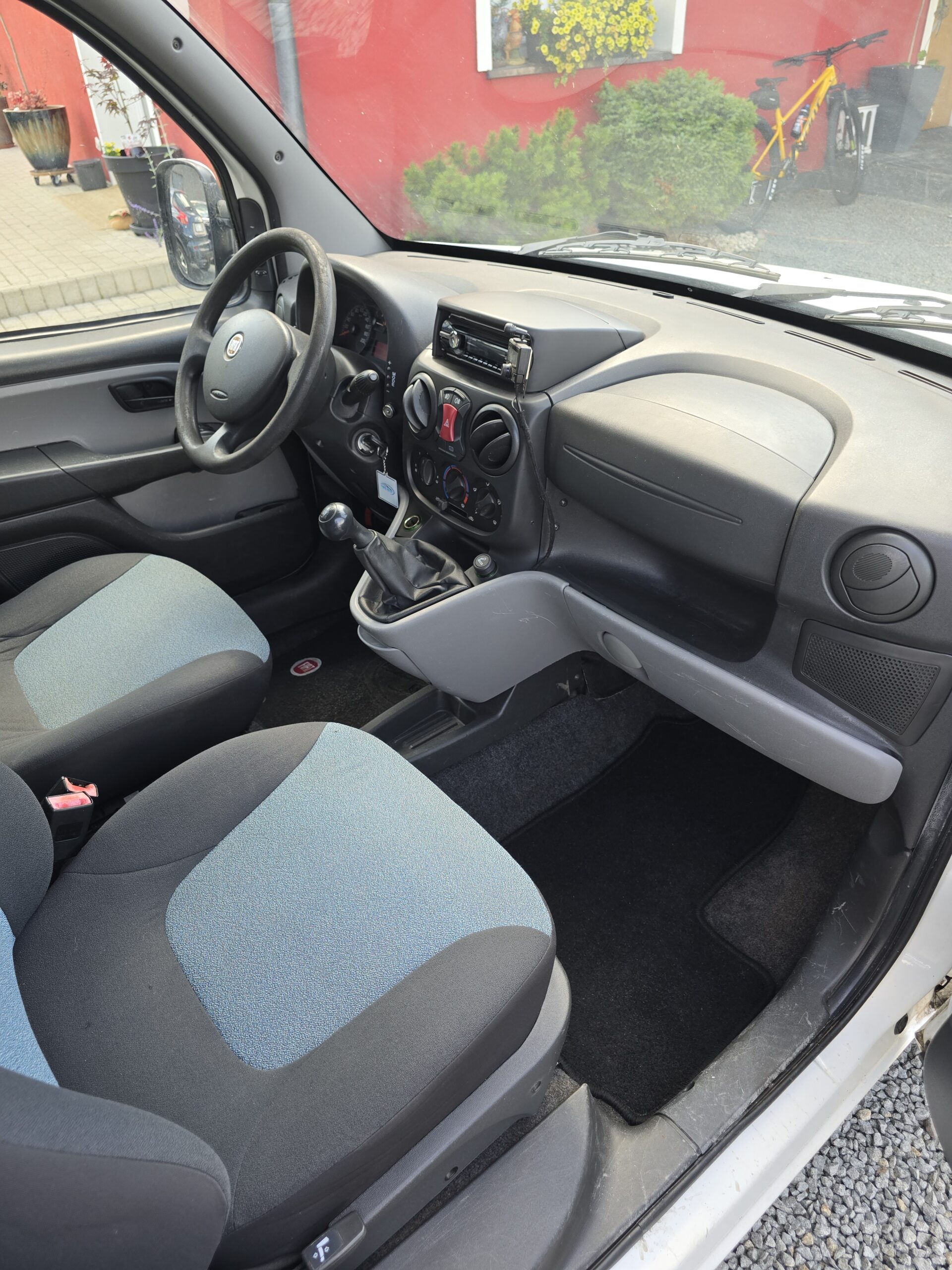 
								Fiat Doblo 1.3 JTD Dostawczy full									