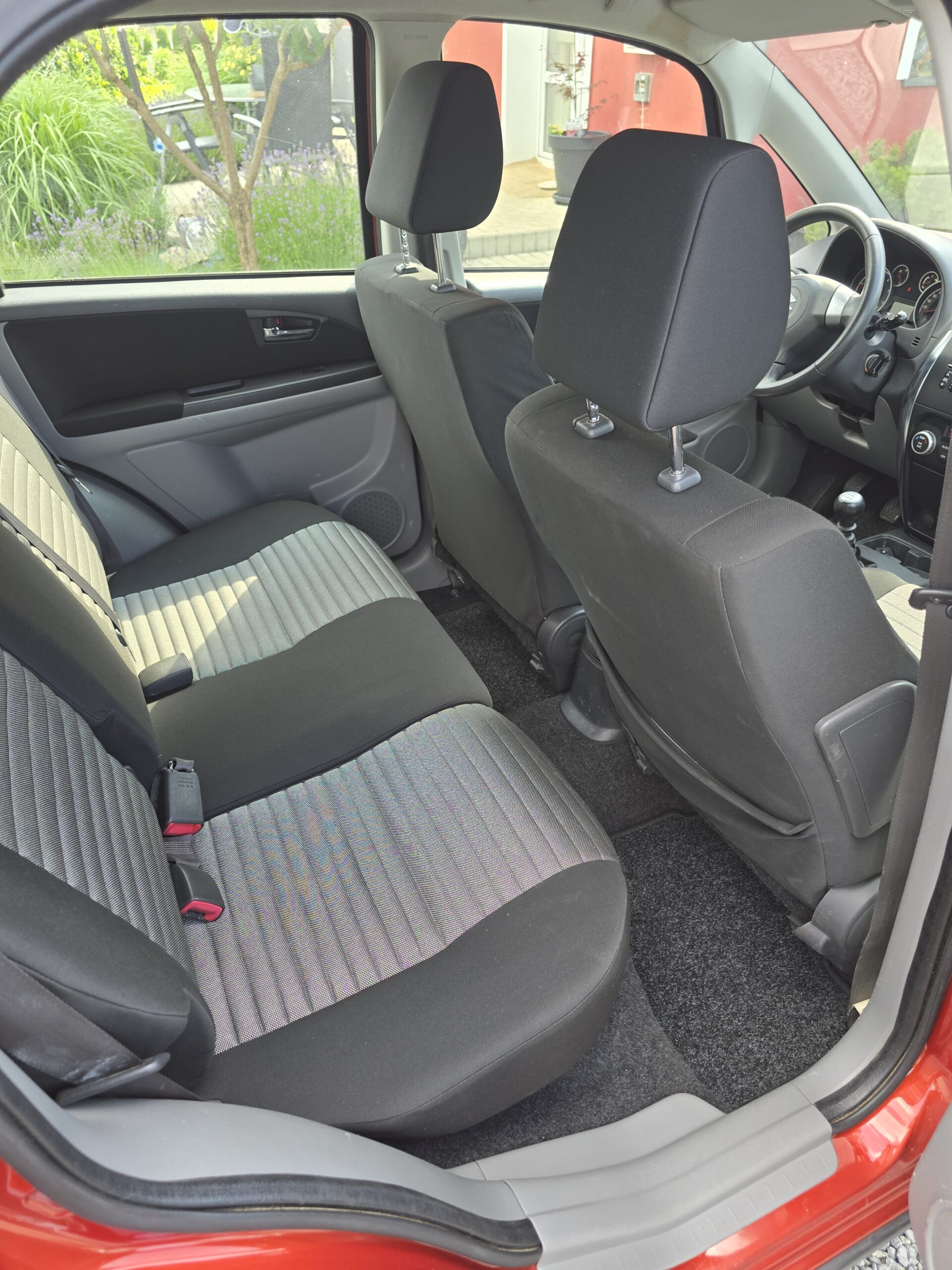 
								Suzuki Sx4 2.0d 2011 full									