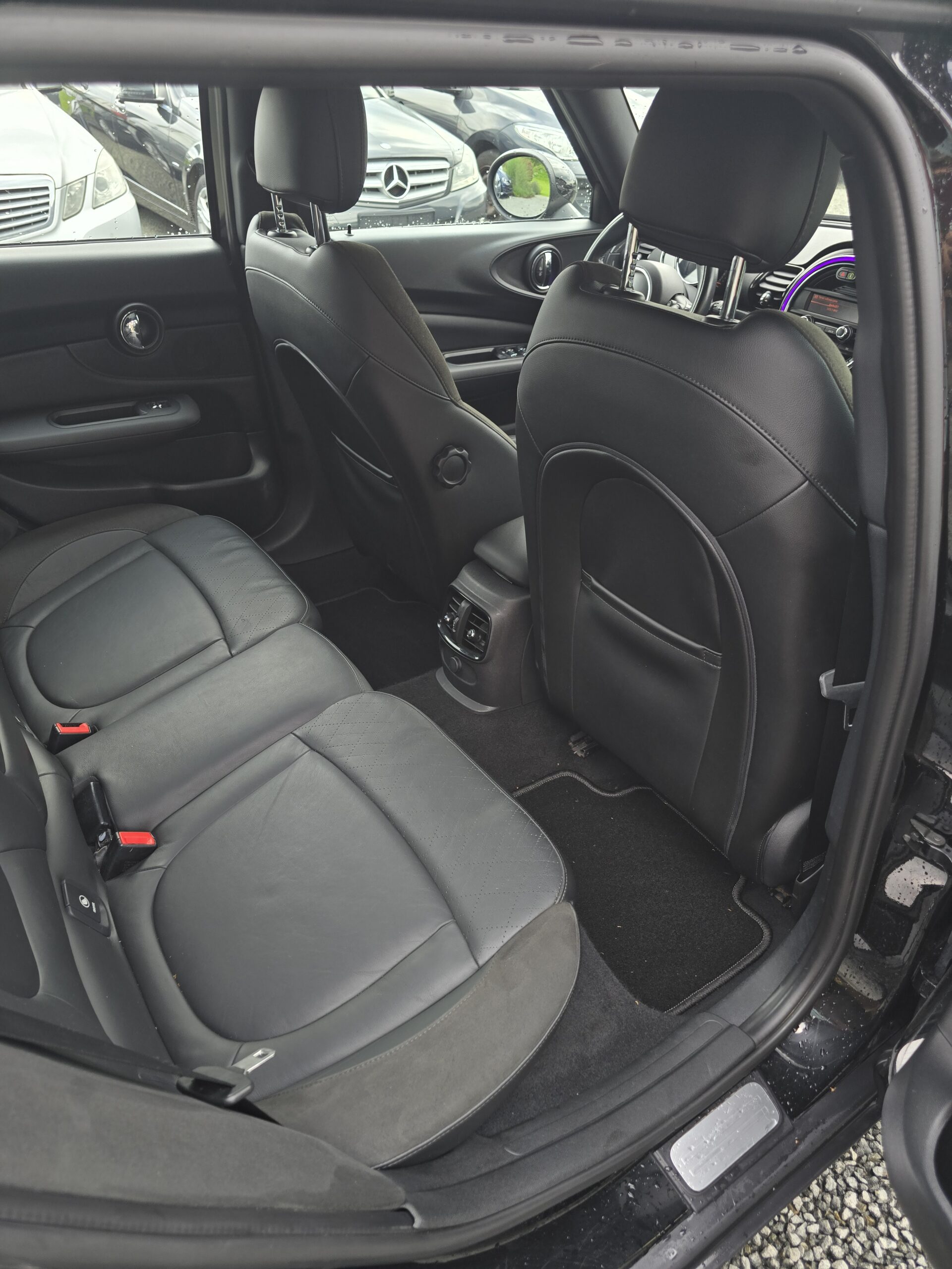 
								Mini Clubman 2.0d automat full									