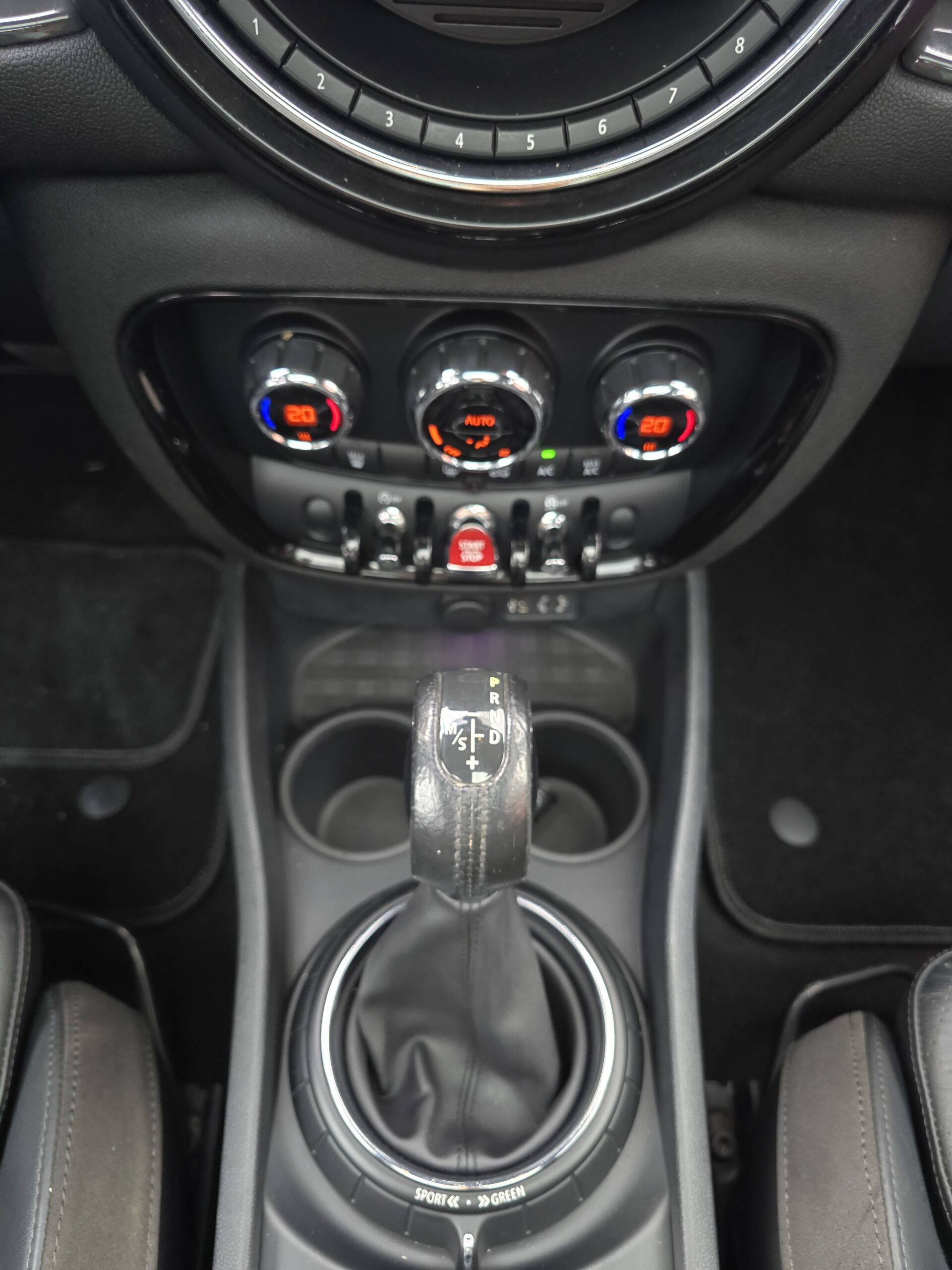
								Mini Clubman 2.0d automat full									