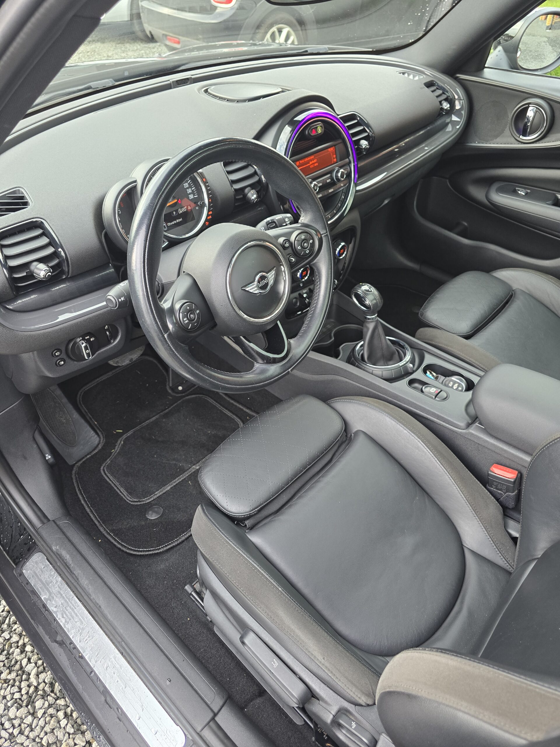 
								Mini Clubman 2.0d automat full									